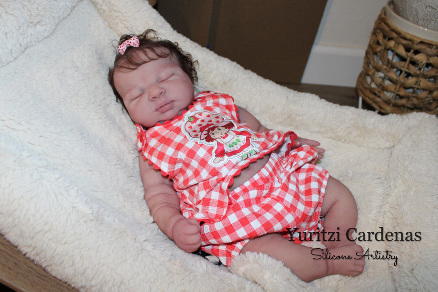 Yuritzi Cardenas Silicone Artistry — photo 8