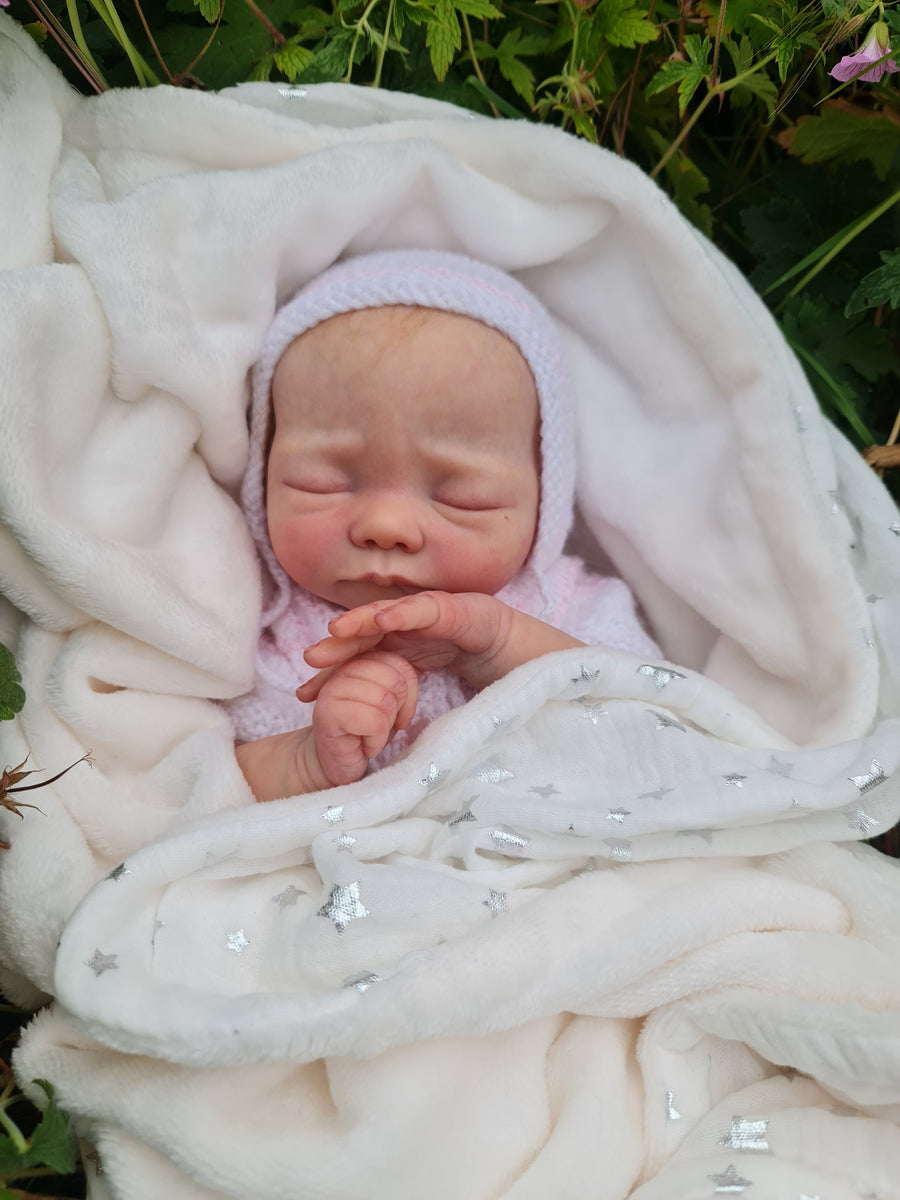 LIZZIE KENDALL ORIGINALS AND REBORNS — photo 5