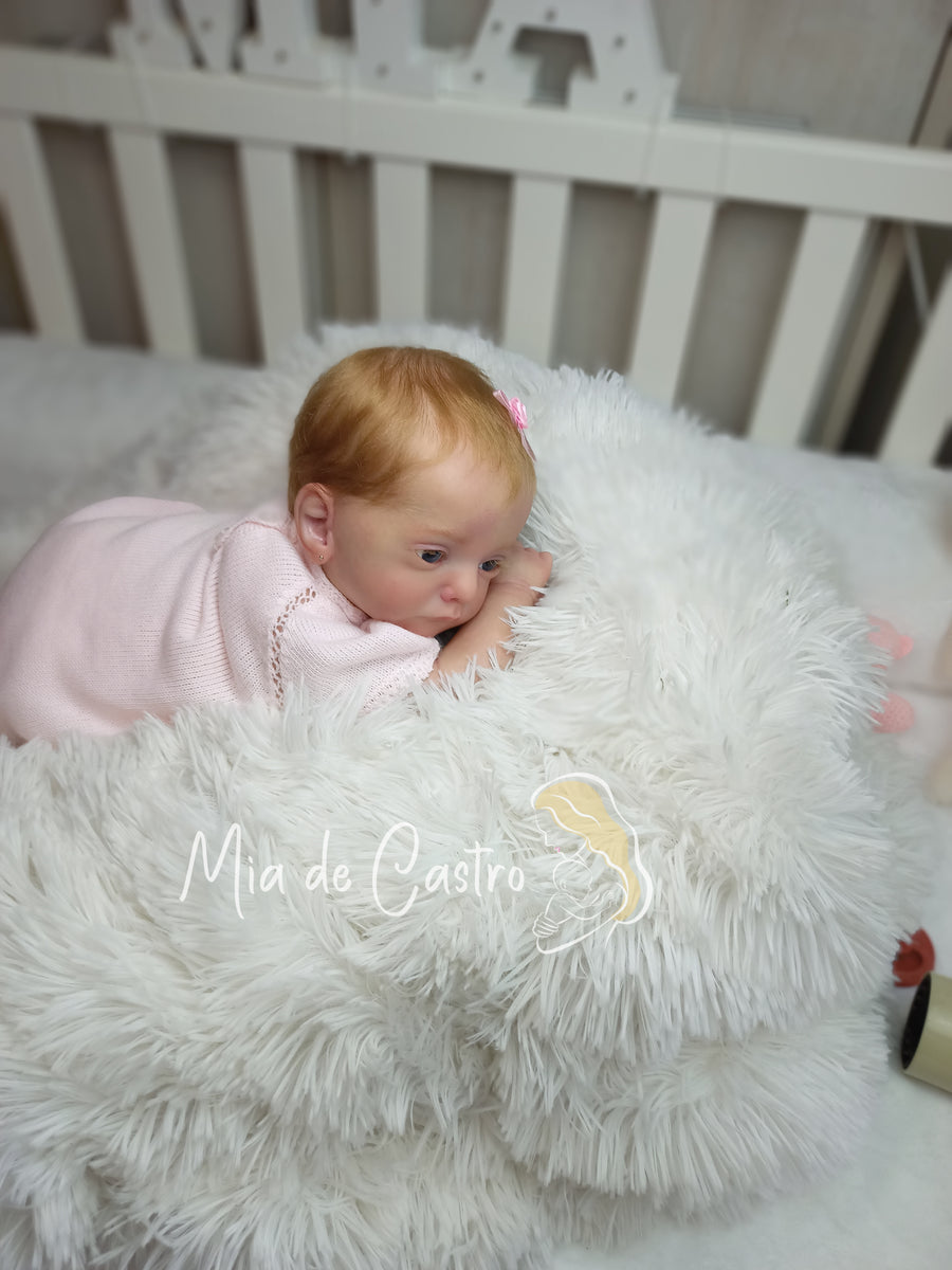MIA DE CASTRO — photo 4