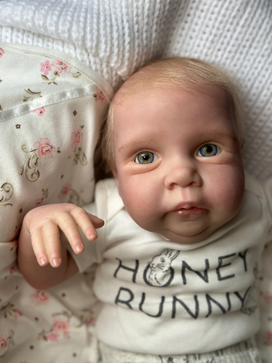 RAENDOM REBORNS — photo 3