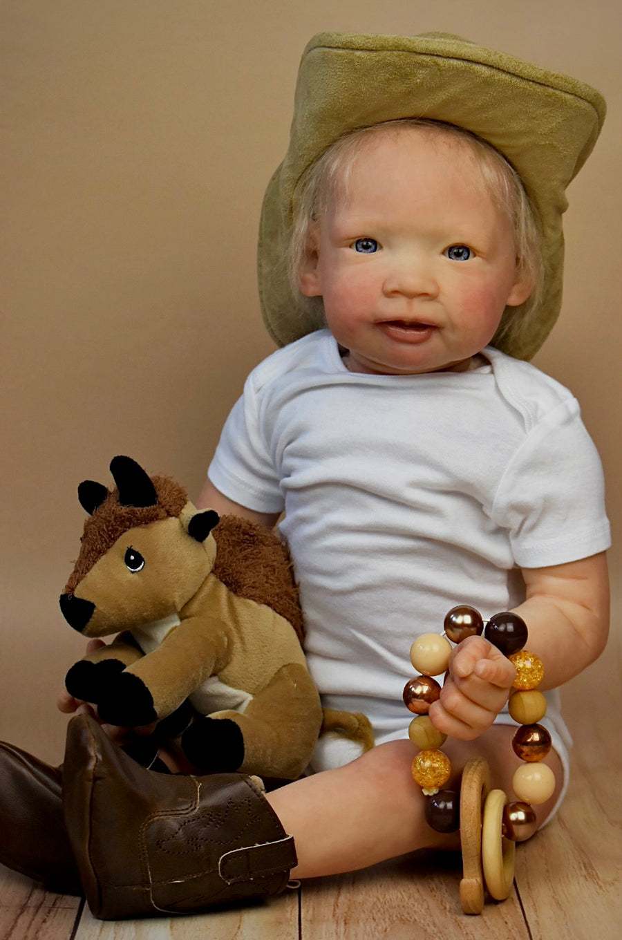CARRIED AWAY CUTIES — photo 8